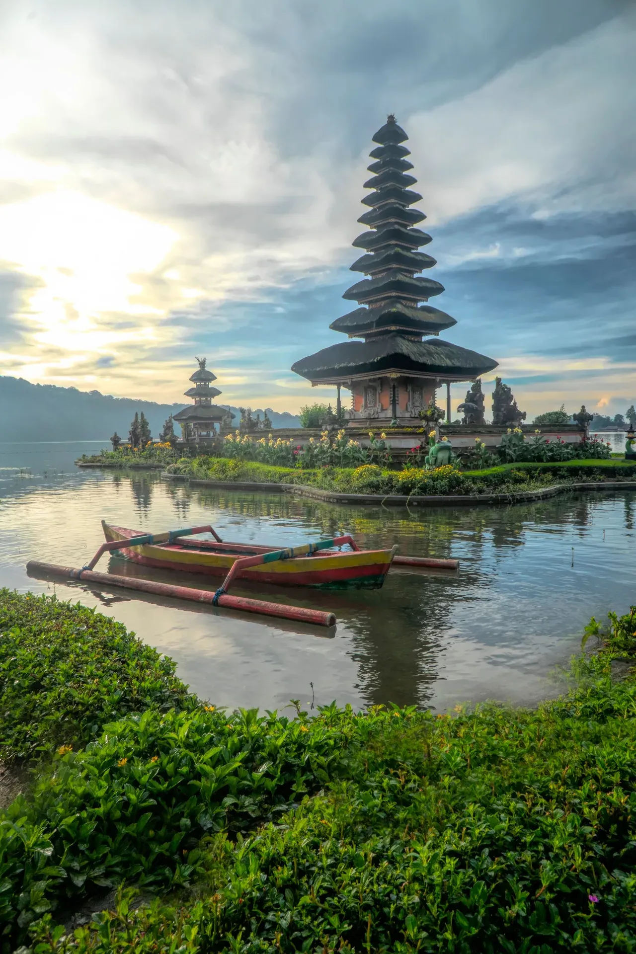 Bedugul & Tanah Lot Tour